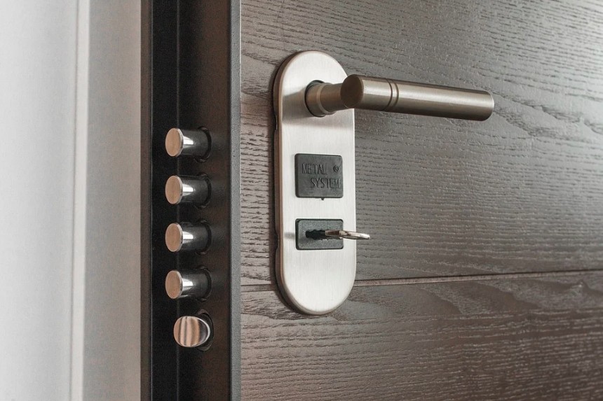 Bezpečnostní dveře jsou základním prvkem zabezpečení domácnosti